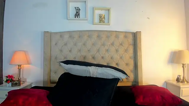 Snapshot of allisson_m chatting on January 9, 12:08 pm allisson m online show from January 9, 12:08 pm