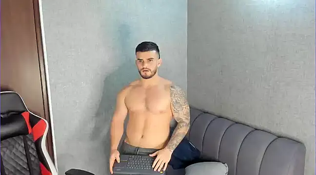 Ricardogo19 online show from January 21, 5:49 am