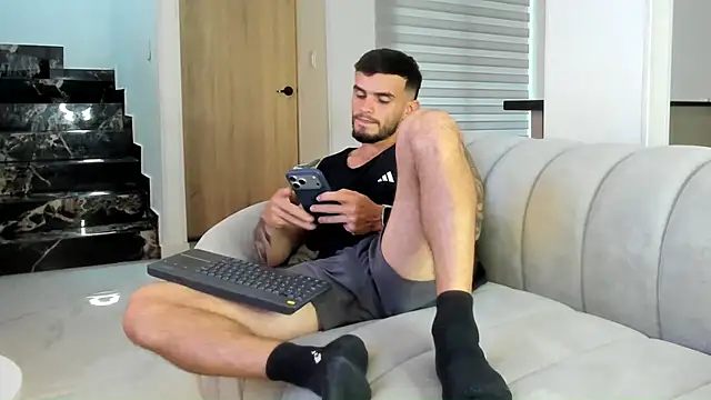 Ricardogo19 online show from July 20, 9:39 pm