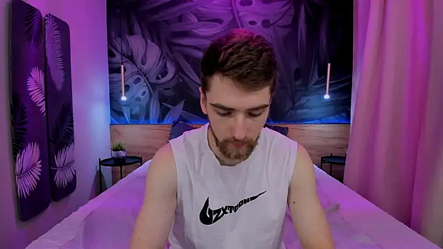 Snapshot of DexterDexx chatting on December 2, 8:33 pm DexterDexx online show from December 2, 8:33 pm