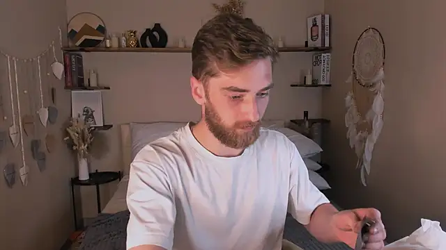 Snapshot of DexterDexx chatting on October 1, 9:37 am DexterDexx online show from October 1, 9:37 am