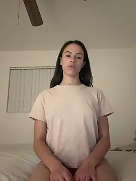 Snapshot of brookehoneynina chatting on February 5, 1:04 am brookehoneynina online show from February 5, 1:04 am