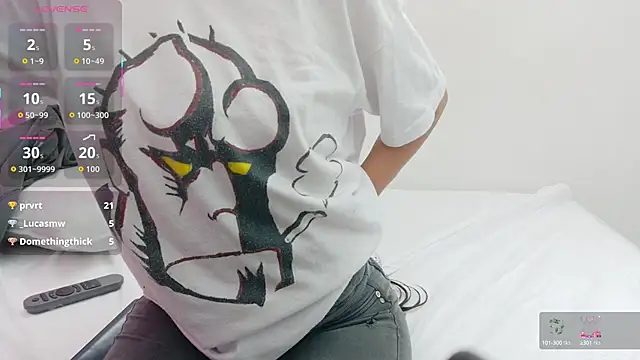 yourcuteneighbourr online show from October 16, 3:07 am