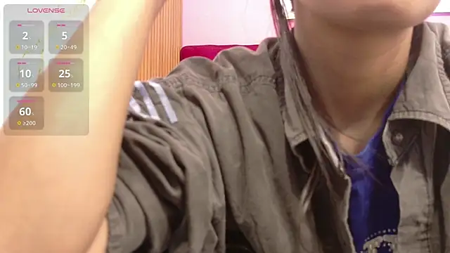 Snapshot of yourcuteneighbourr chatting on April 24, 2:58 am yourcuteneighbourr online show from April 24, 2:58 am