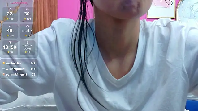 Snapshot of yourcuteneighbourr chatting on May 22, 3:02 am yourcuteneighbourr online show from May 22, 3:02 am