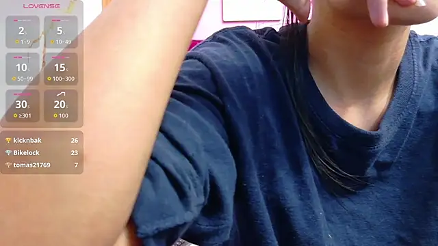 Snapshot of yourcuteneighbourr chatting on June 26, 3:00 am yourcuteneighbourr online show from June 26, 3:00 am