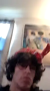 gurlnips online show from January 26, 6:48 pm