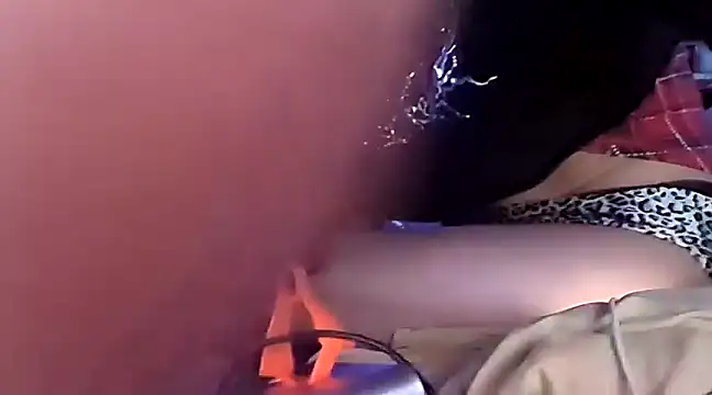 gurlnips online show from January 27, 12:26 pm