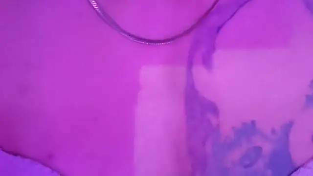 gurlnips online show from November 14, 4:49 pm