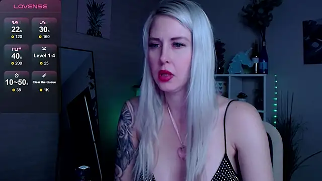 Snapshot of Mermaid_N chatting on February 14, 1:45 am Mermaid N online show from February 14, 1:45 am