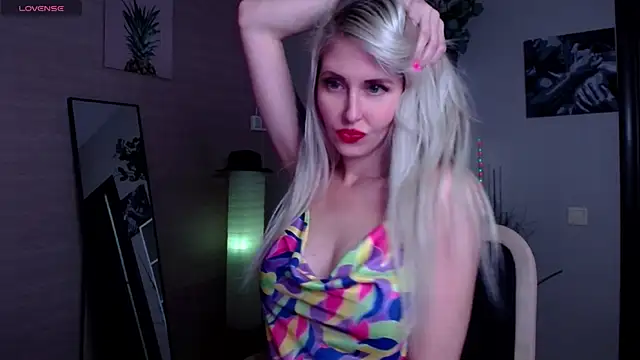 Snapshot of Mermaid_N chatting on February 18, 2:05 am Mermaid N online show from February 18, 2:05 am