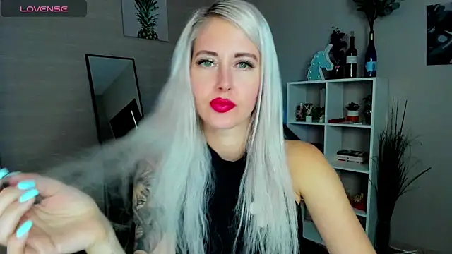 Snapshot of Mermaid_N chatting on September 10, 1:38 am Mermaid N online show from September 10, 1:38 am