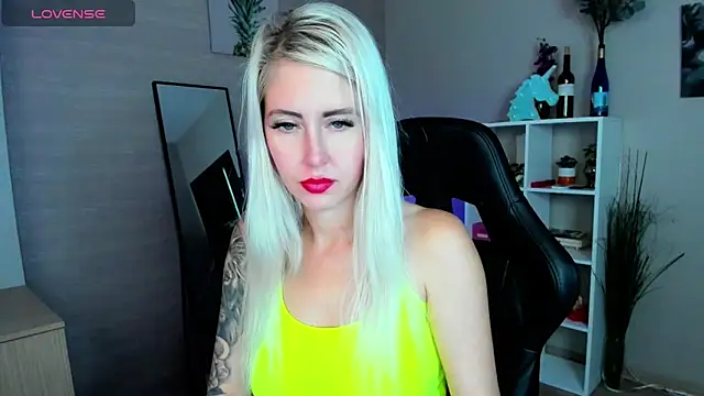 Snapshot of Mermaid_N chatting on September 18, 1:40 am Mermaid N online show from September 18, 1:40 am