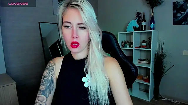 Snapshot of Mermaid_N chatting on September 19, 1:40 am Mermaid N online show from September 19, 1:40 am