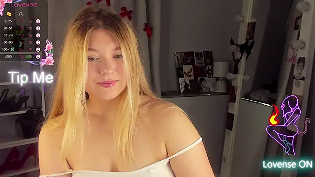 Rebecca Kelly online show from September 15, 1:38 am