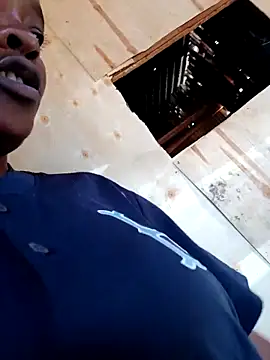 Snapshot of _fiffii chatting on February 4, 11:38 am fiffii online show from February 4, 11:38 am