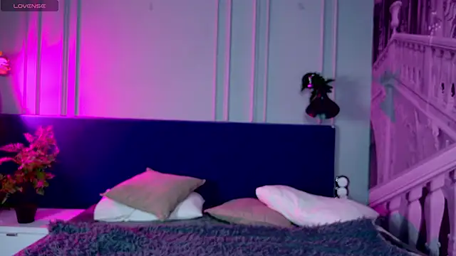 Liv Fay online show from January 11, 12:50 pm