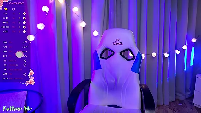 Liv Fay online show from February 13, 5:44 pm