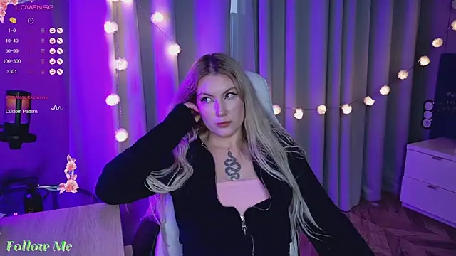 Liv Fay online show from February 27, 2:54 pm