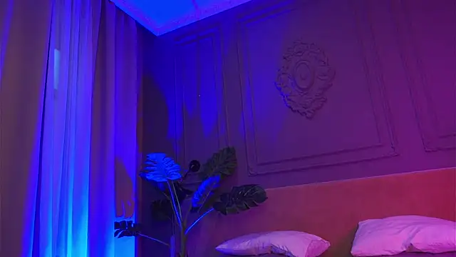 Liv Fay online show from October 9, 3:10 pm