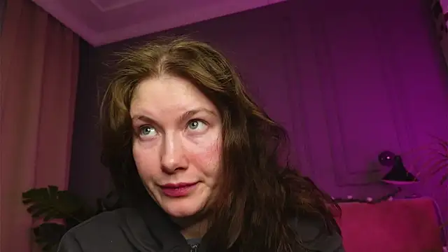 Liv Fay online show from December 19, 2:13 pm