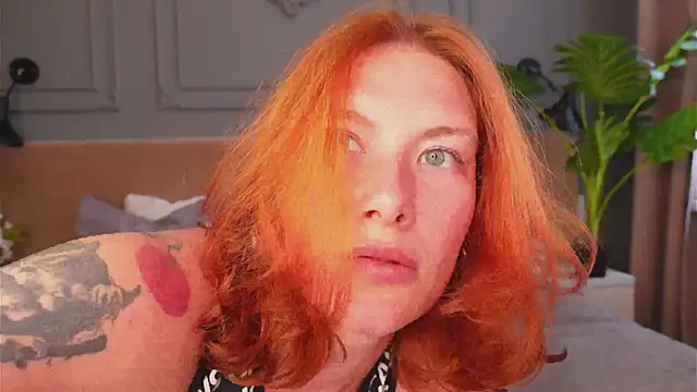 Liv Fay online show from June 12, 1:21 pm