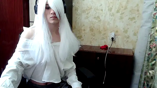 Snapshot of HilmarZ chatting on October 19, 4:18 pm HilmarZ online show from October 19, 4:18 pm