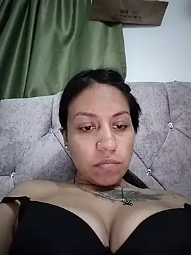 Tiphanydirty3 online show from July 15, 5:02 am