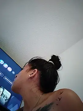 Tiphanydirty3 online show from July 18, 5:06 pm