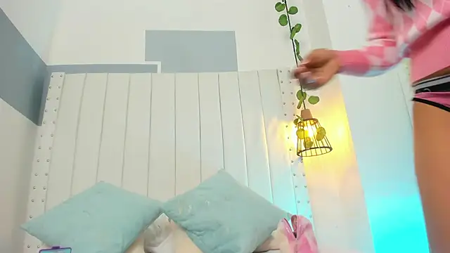 hannah gray online show from October 6, 11:07 am