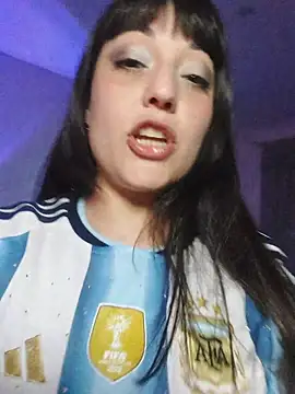 Snapshot of Belu_bunny chatting on June 27, 11:32 pm Belu bunny online show from June 27, 11:32 pm
