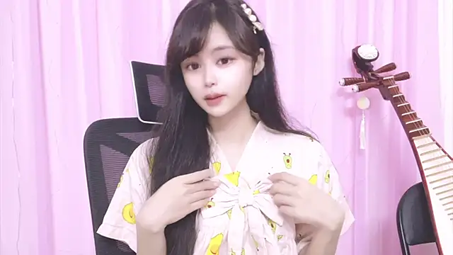 ---MIA--- online show from October 8, 2:04 pm