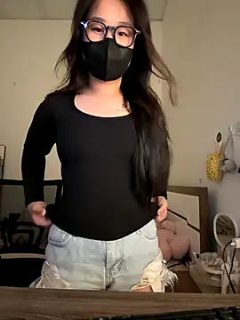 Snapshot of Jenni_nana chatting on October 12, 5:17 am Jenni nana online show from October 12, 5:17 am