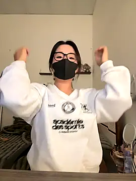 Snapshot of Jenni_nana chatting on November 1, 6:48 am Jenni nana online show from November 1, 6:48 am