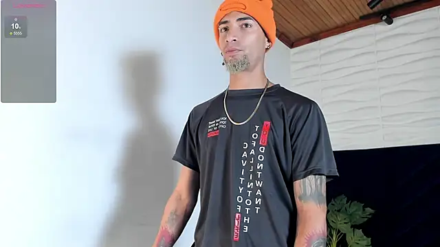 DrakeNeumann online show from October 4, 3:48 am