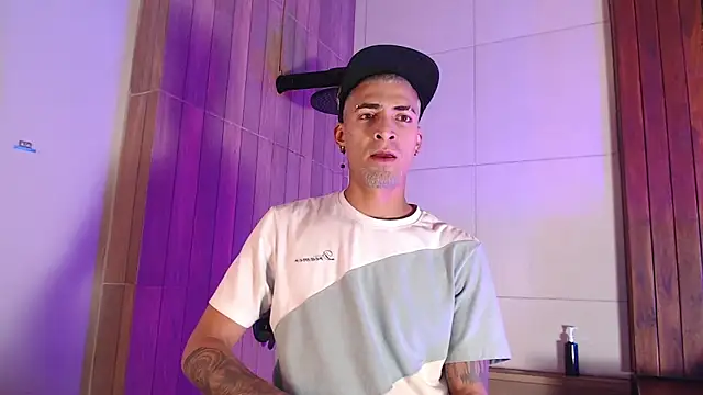 DrakeNeumann online show from November 11, 3:50 am