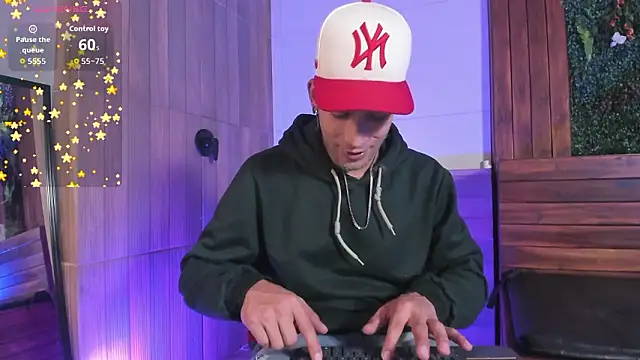 DrakeNeumann online show from March 27, 3:34 am