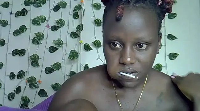 sexybree  online show from February 11, 1:30 pm