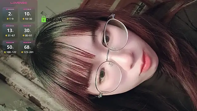 Snapshot of Lili_666 chatting on December 30, 3:35 pm Lili 666 online show from December 30, 3:35 pm