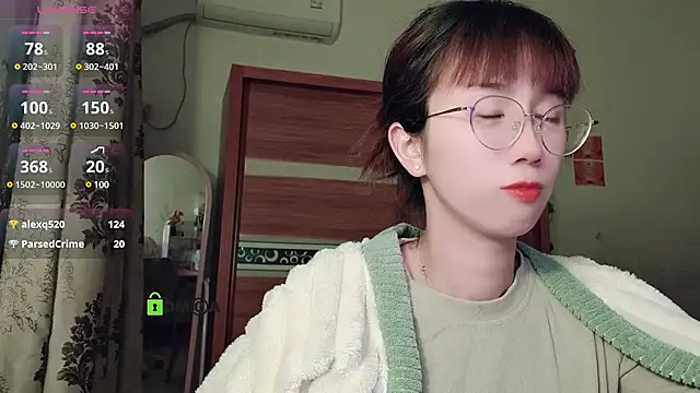 Snapshot of Lili_666 chatting on December 31, 5:40 pm Lili 666 online show from December 31, 5:40 pm