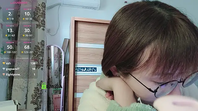 Snapshot of Lili_666 chatting on February 13, 4:54 am Lili 666 online show from February 13, 4:54 am
