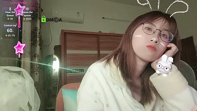 Lili 666 online show from February 3, 6:35 pm