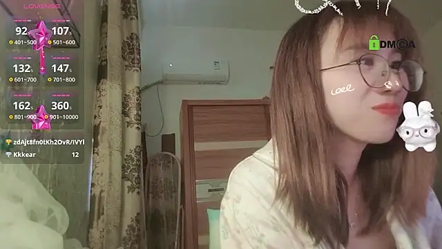 Snapshot of Lili_666 chatting on February 13, 11:45 pm Lili 666 online show from February 13, 11:45 pm