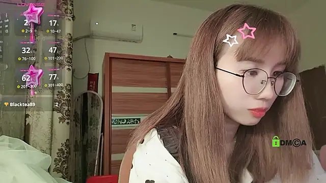 Snapshot of Lili_666 chatting on February 28, 5:47 pm Lili 666 online show from February 28, 5:47 pm