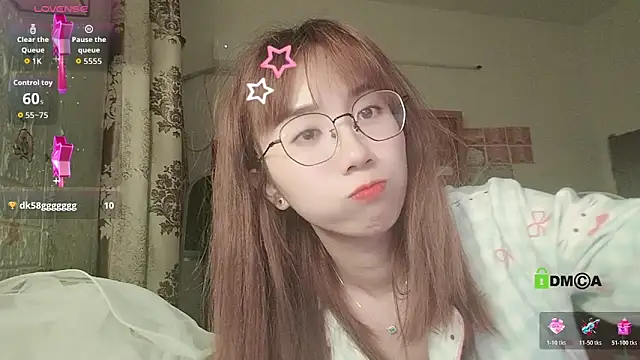 Snapshot of Lili_666 chatting on March 7, 5:10 pm Lili 666 online show from March 7, 5:10 pm