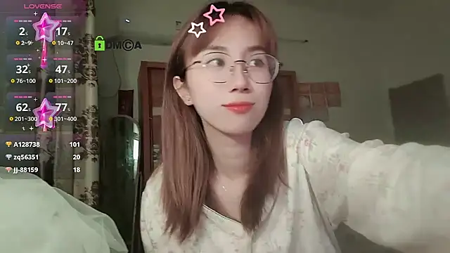 Snapshot of Lili_666 chatting on March 19, 6:01 pm Lili 666 online show from March 19, 6:01 pm