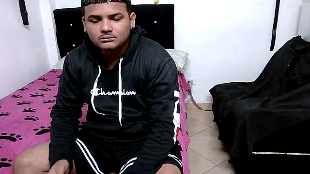 Boycuriousxxx online show from March 3, 10:43 am