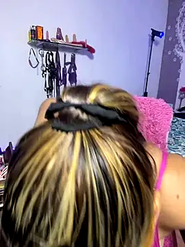 Snapshot of saray_gomez22 chatting on October 18, 2:58 am saray gomez22 online show from October 18, 2:58 am