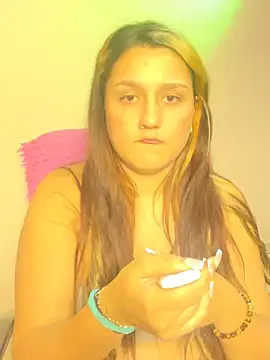 Snapshot of saray_gomez22 chatting on November 27, 3:08 am saray gomez22 online show from November 27, 3:08 am