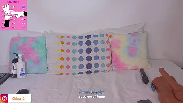 Chleo   online show from October 18, 1:12 pm